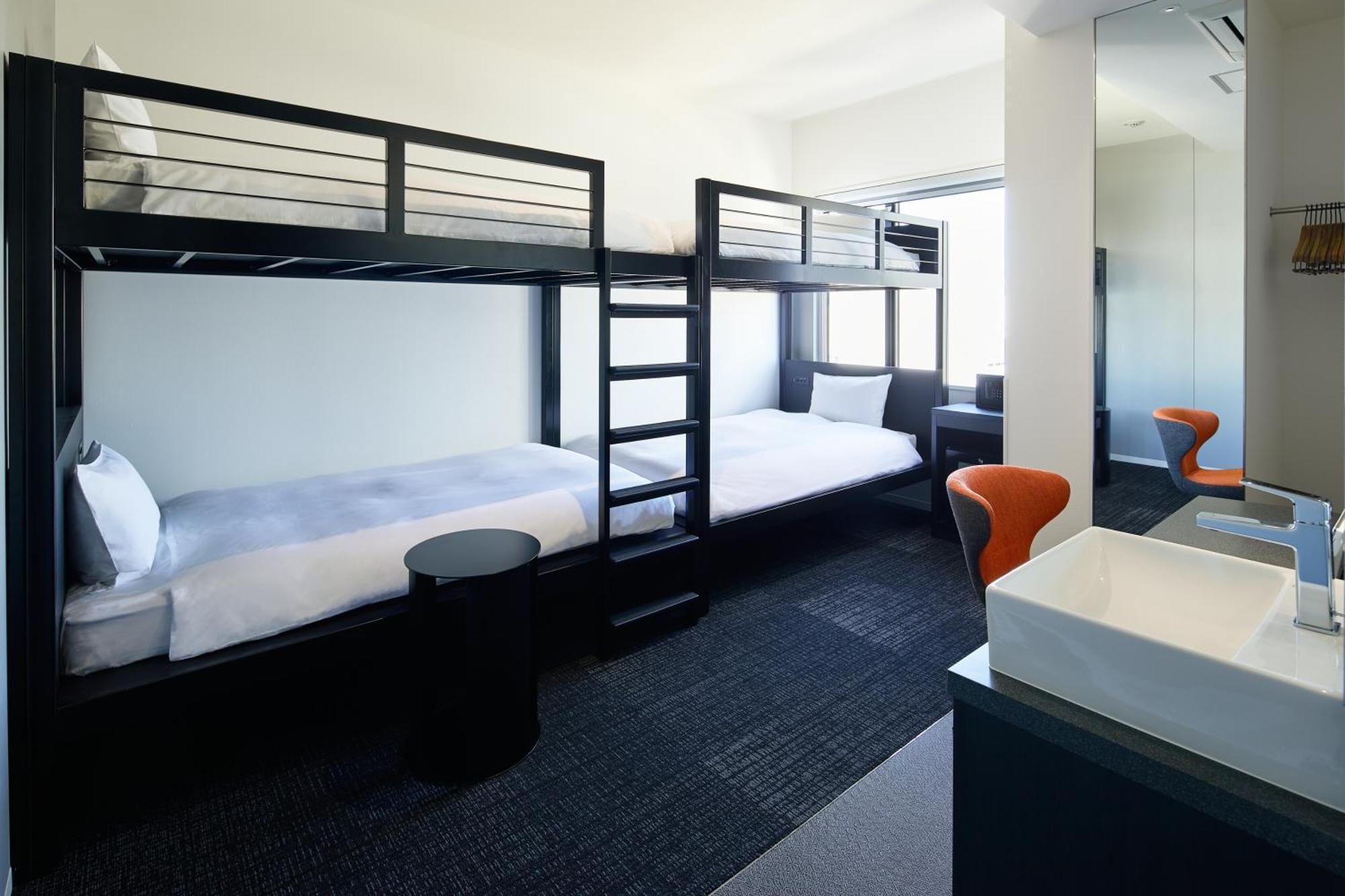 Sequence Suidobashi/ Hotel Tokio
